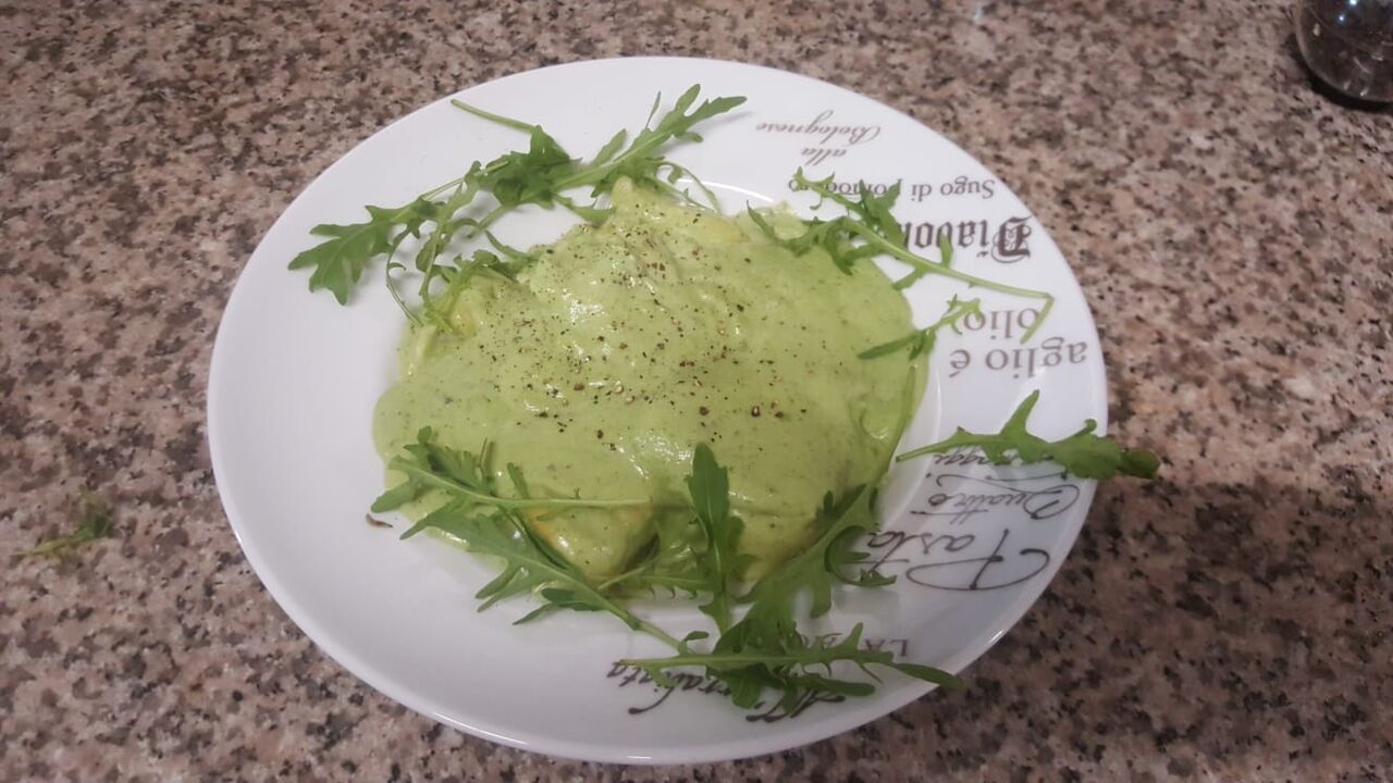 Tortelloni con Crema di broccoli