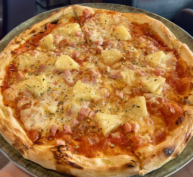 Pizza Hawaiian 