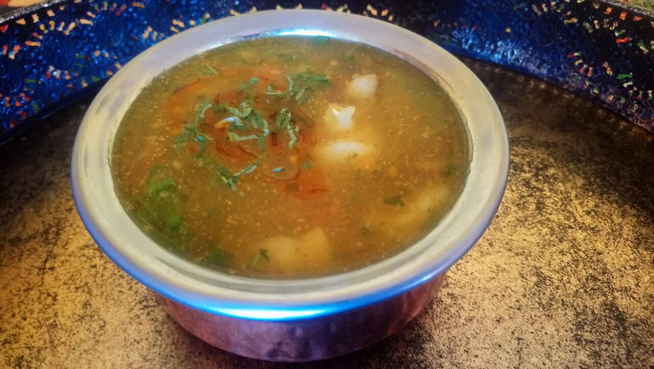 Haveli soup - rozgrzewająca zupa krewetkowa - 18 zł 