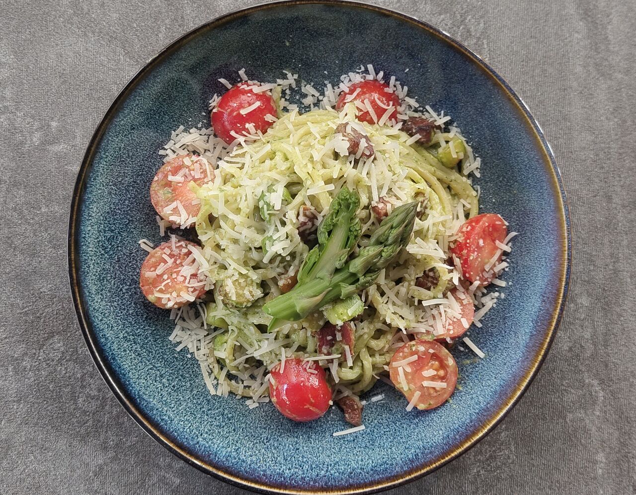 Spaghetti ze szparagami