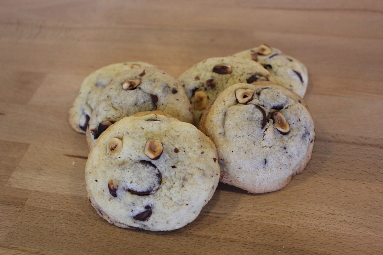 Cookies aux noisettes et chocolat noir