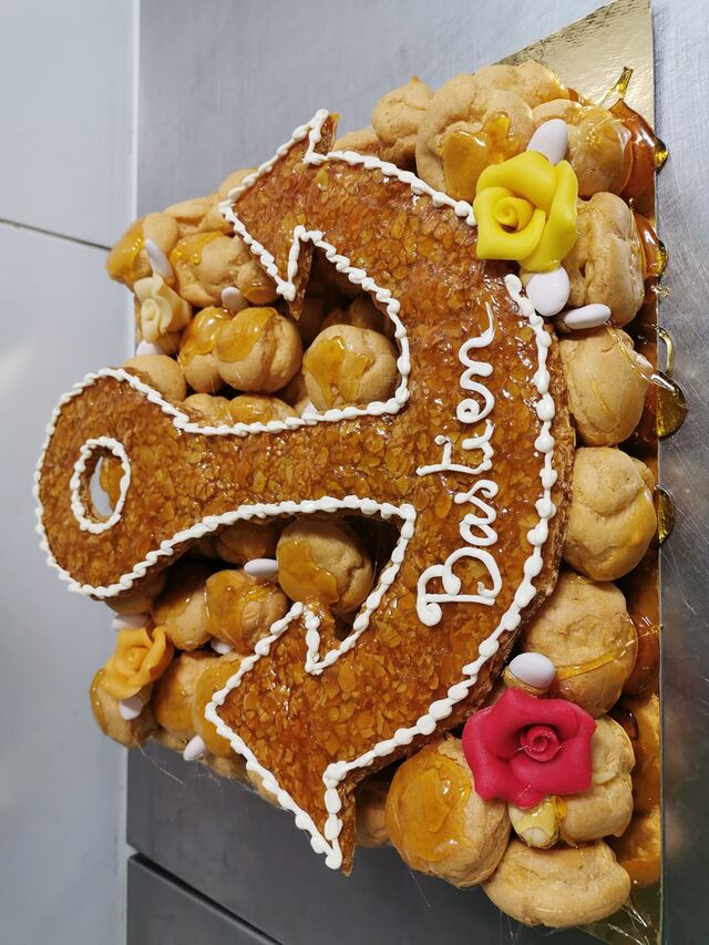 Pièce montée ancre