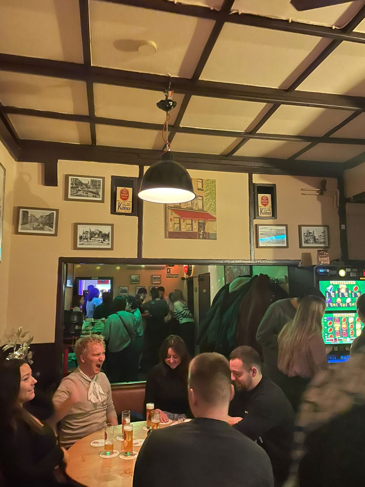 Partys Reservierungen nur per E-Mail