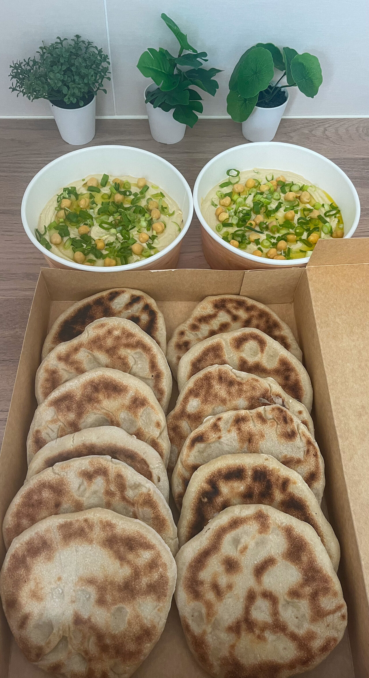 Houmous et pains pita