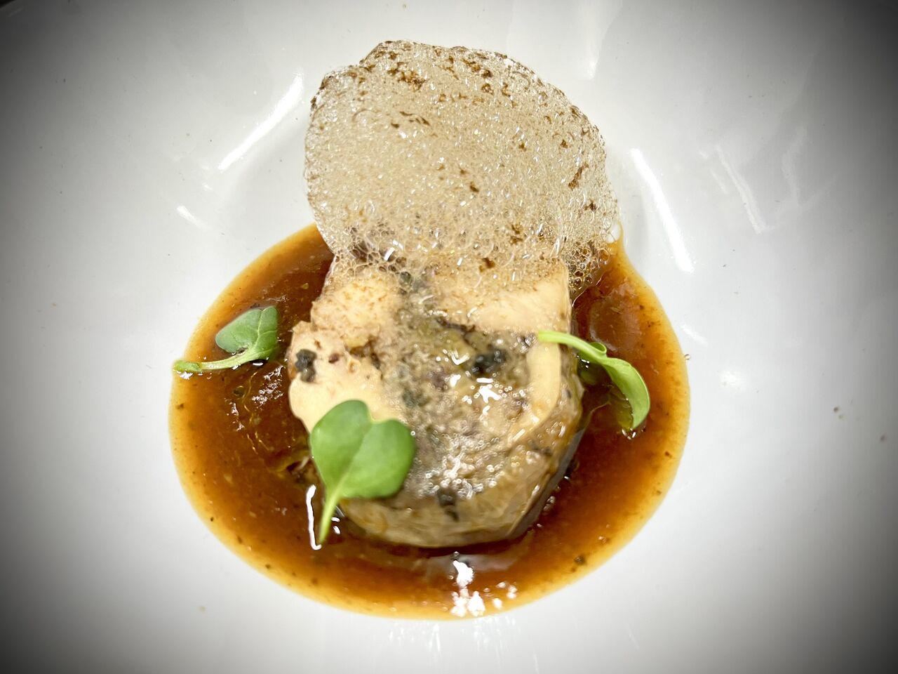 Rostit de pollastre amb kimchi de shiitake i tòfona 