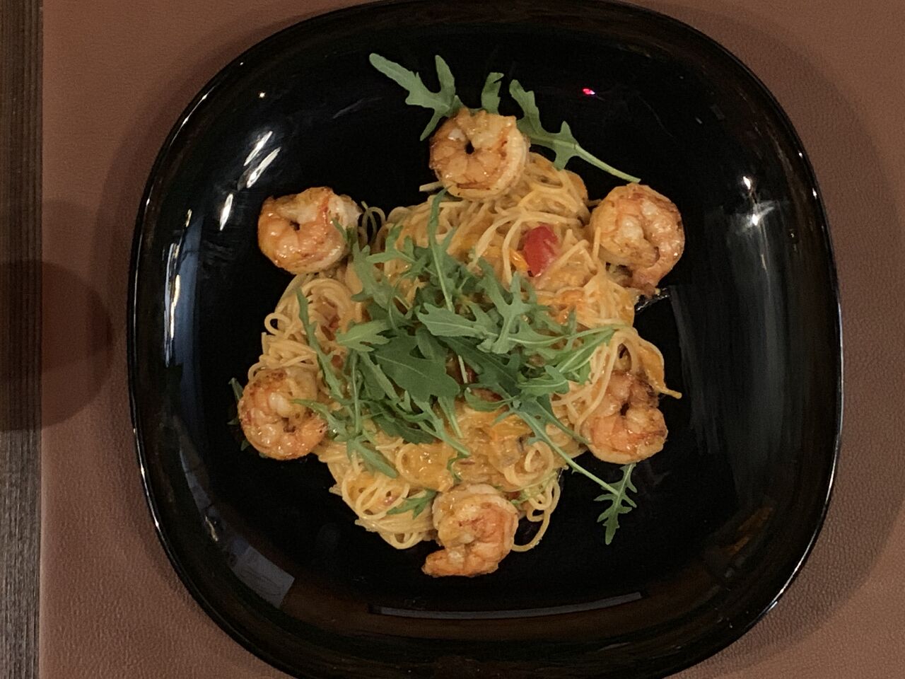 Pasta scampi met een romige tomatensaus