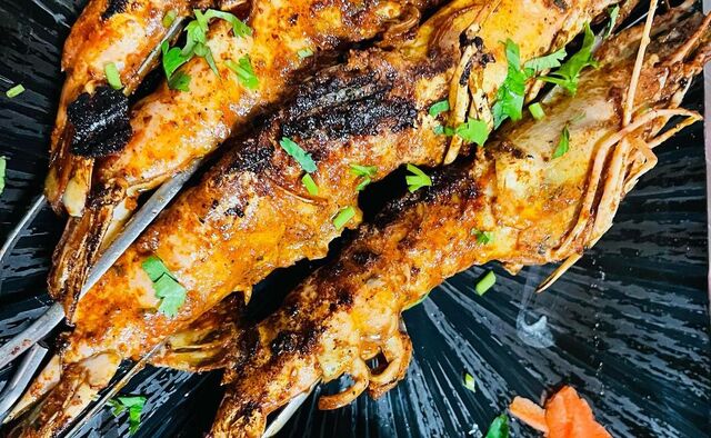 Gambas tandoori ( gambas de l’océan indien,marinés et grilles dans la four) 