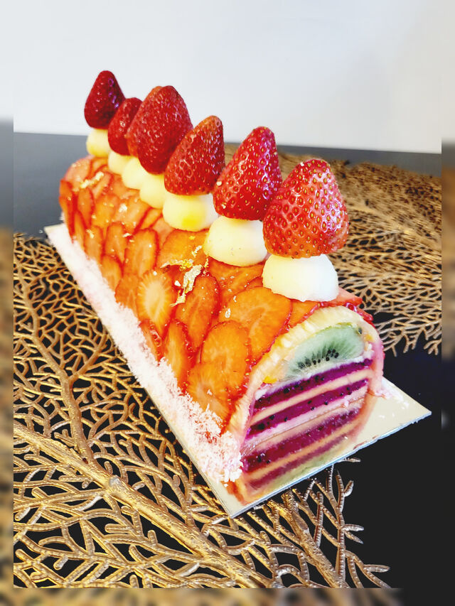 Buche 100% Fruits : Pour 8 personnes 85€ Création LFL
