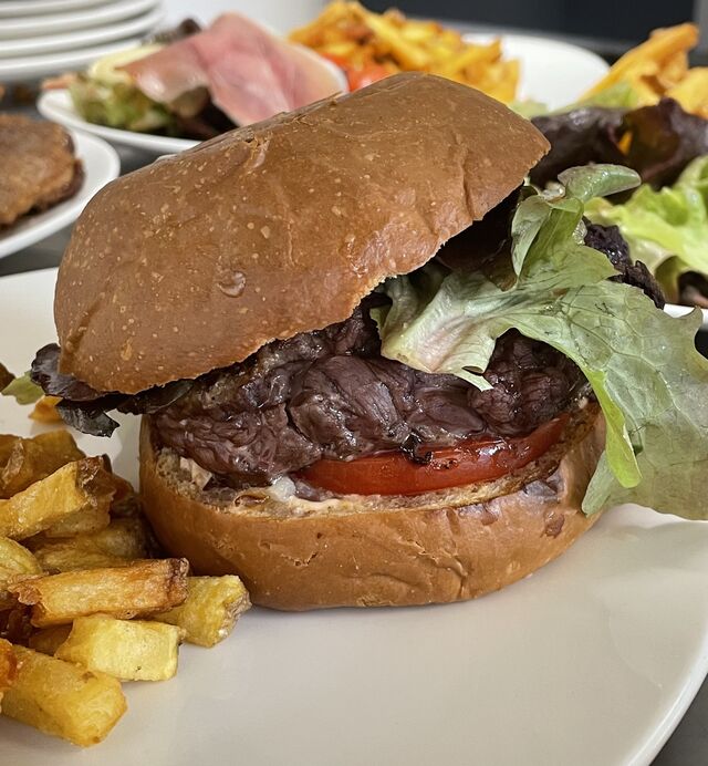 Burger bœuf haché au couteau