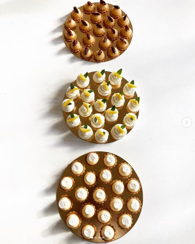 Plateau mignardises (mini tartelettes citron - mini tartelette pomme tatin - 