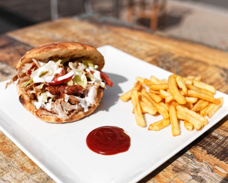 Kebab poulet, pain rond fait maison 