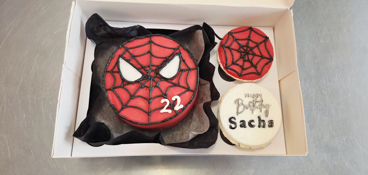 Bento+ cupcakes spiderman 