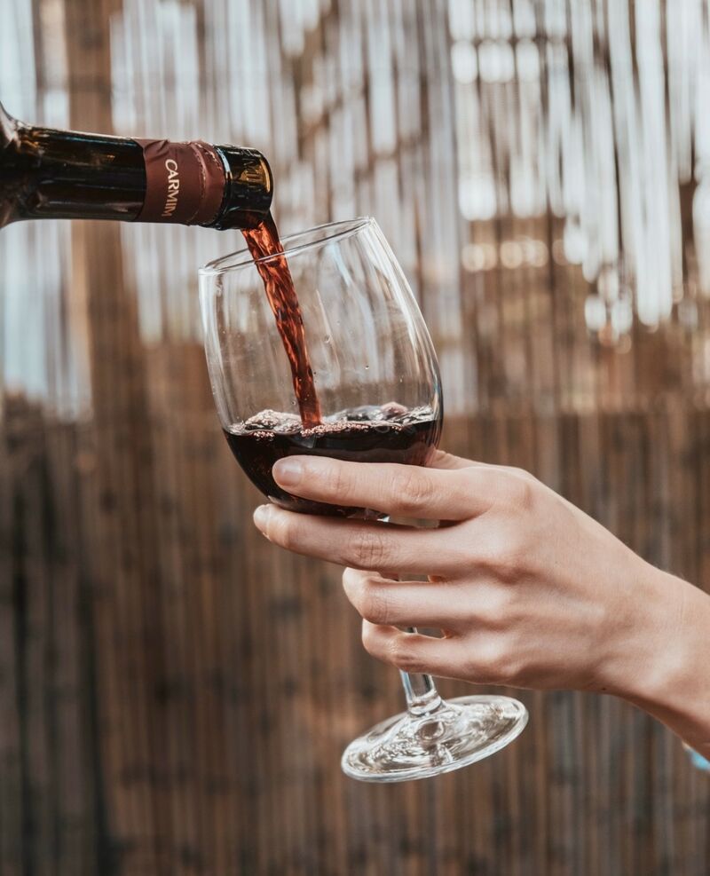 HAPPY HOUR4ª A 6ª | 17h - 19hImperial €1 e Bebidas Brancas a 50%