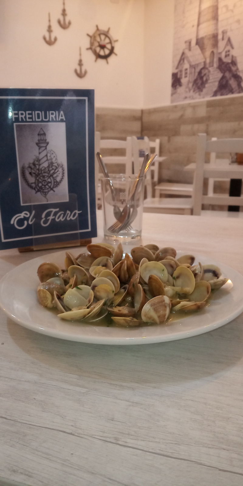 Almejas en salsa verde