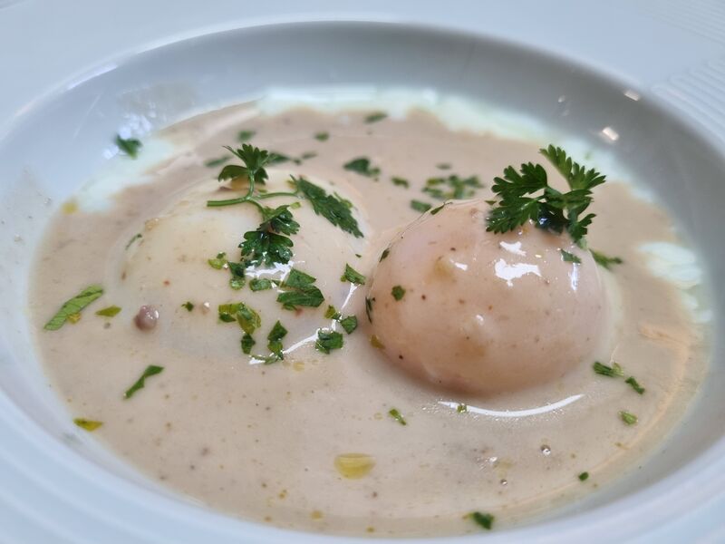 Les oeufs 64 de l'auberge à la crème de chataigne 