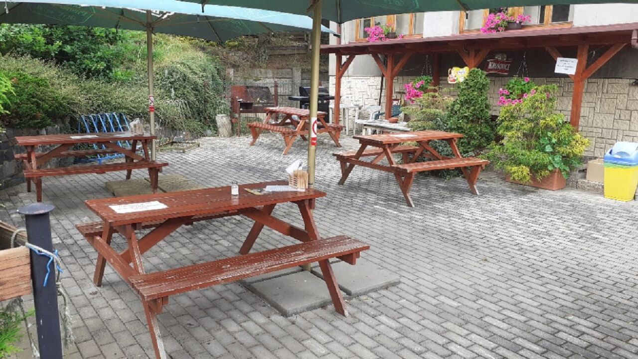 Příjemné posezení na zahrádce