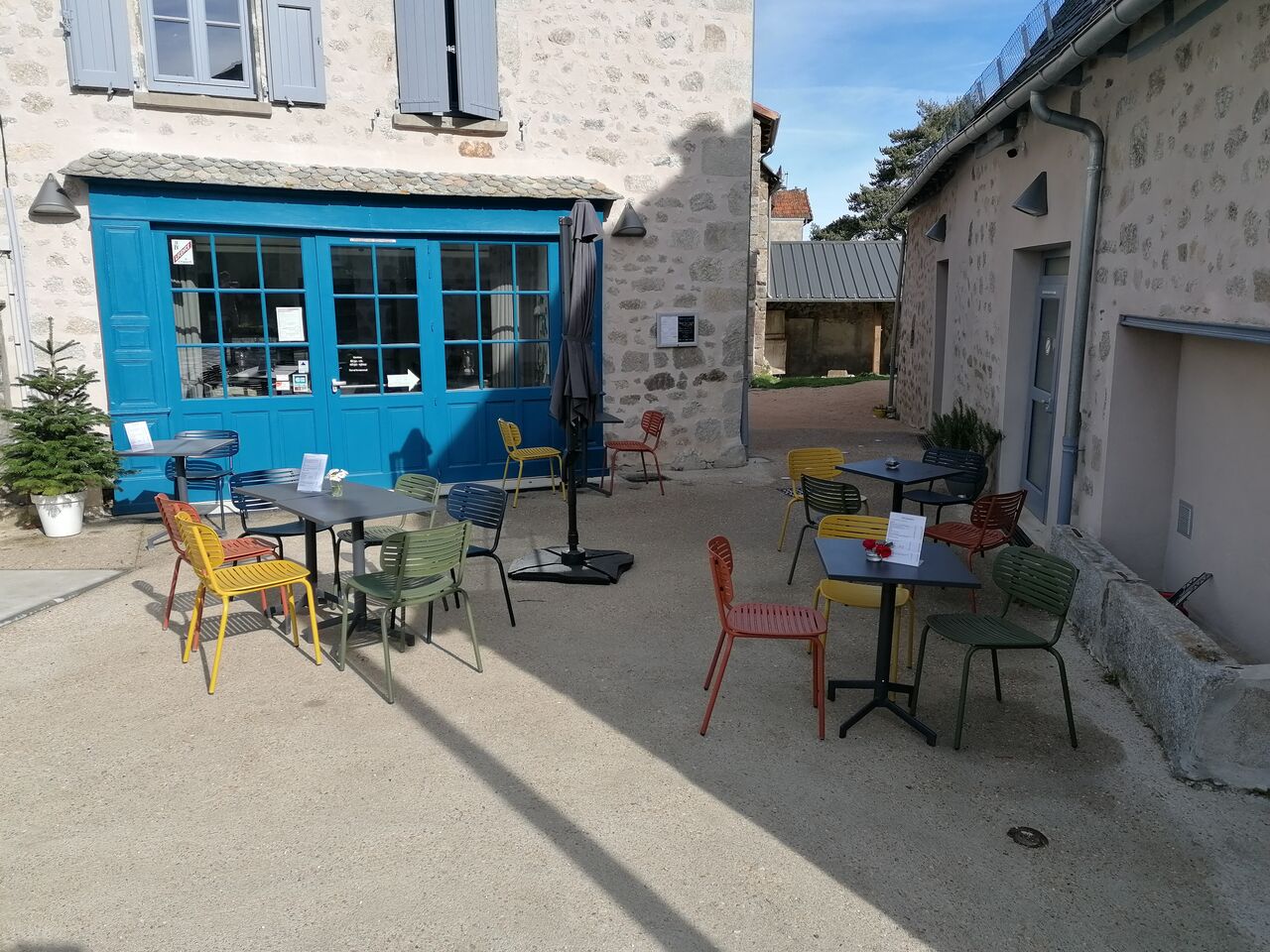 Terrasse limonade, entrée du sal'omps 