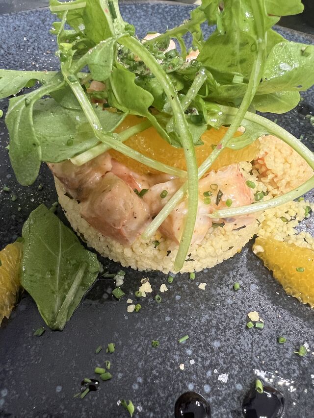 La Salade de Gambas, Piment d’Espelette et Taboulé à l’Orange