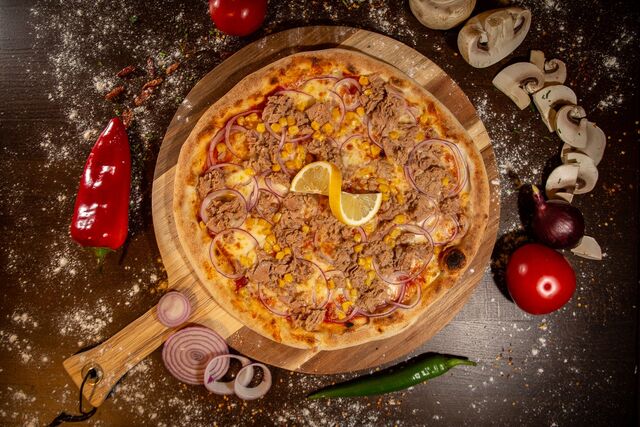Pizza Tonno