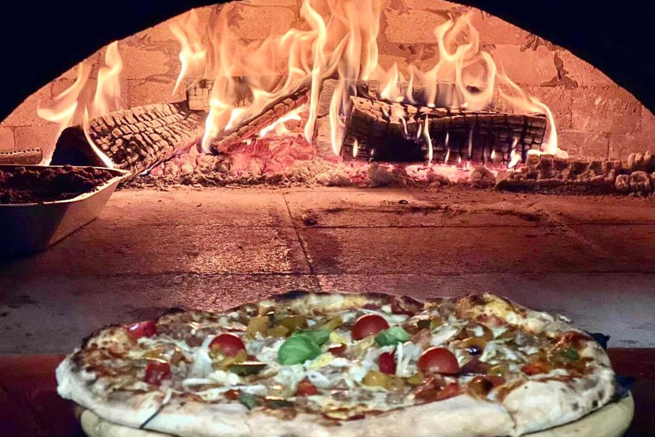 2 pizzas achetées = la 3ème offerte !