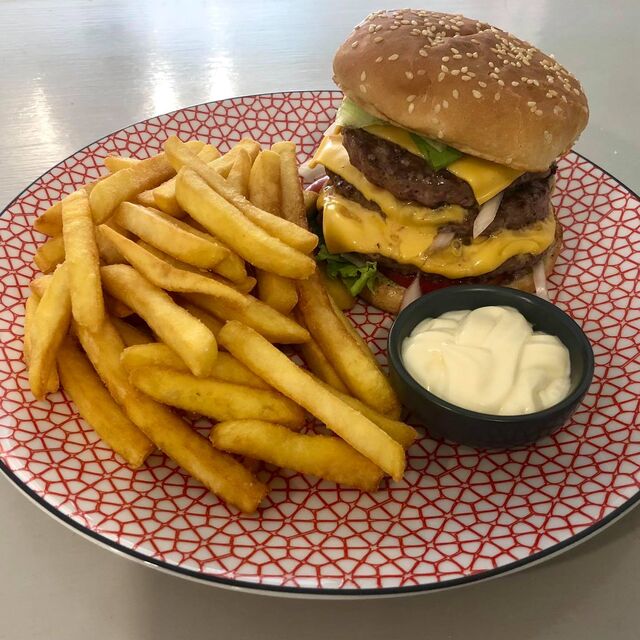 Triple burger et frites