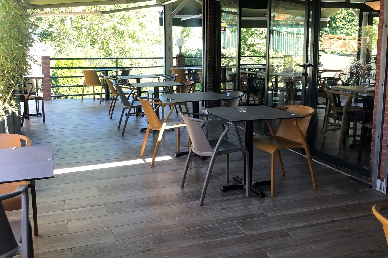 Venez profiter de notre belle terrasse!