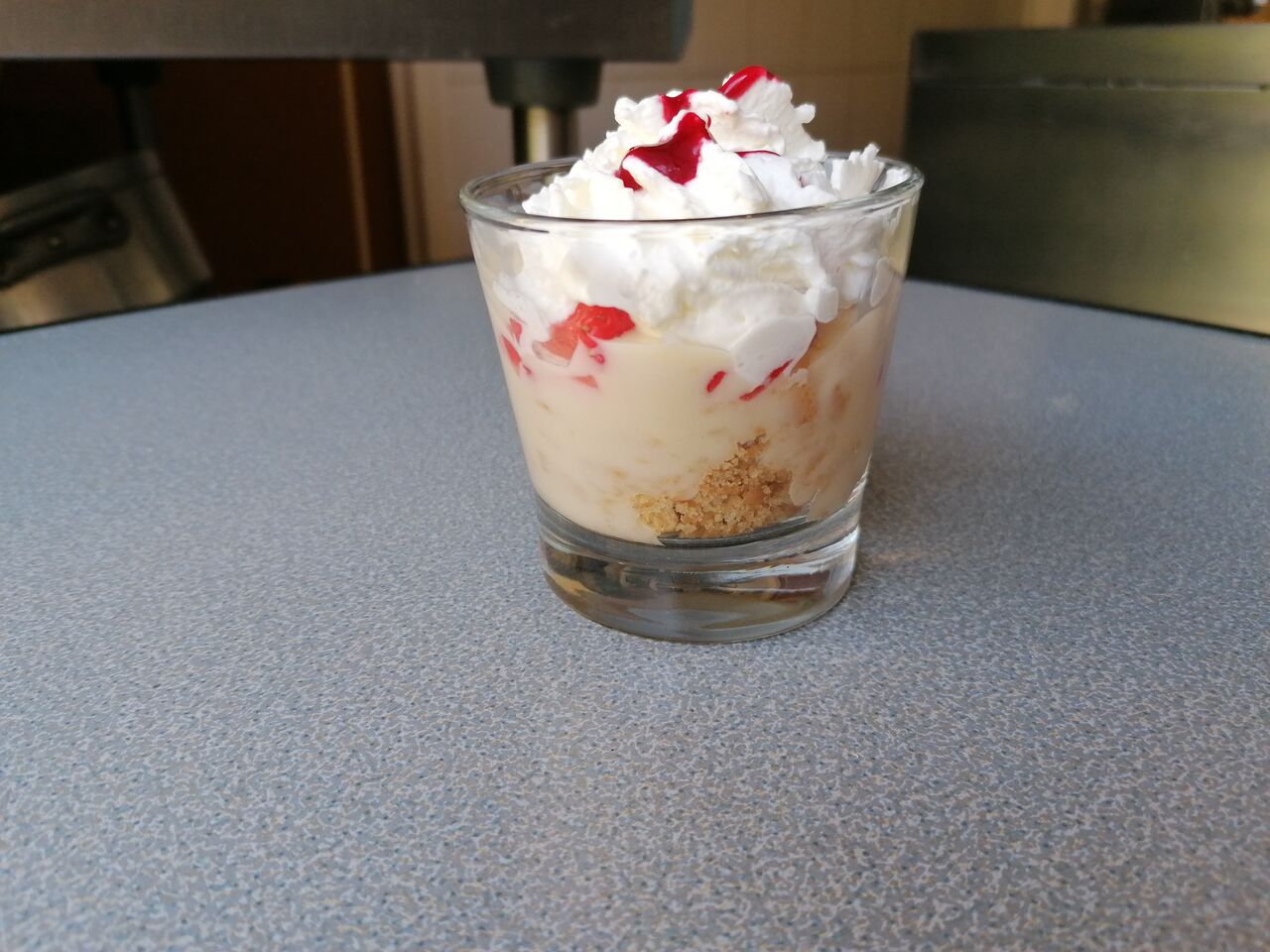 Fraisier en verrine revisite par le chef 