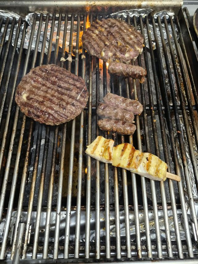 Pljeskavica,Cevapcici,Spieß