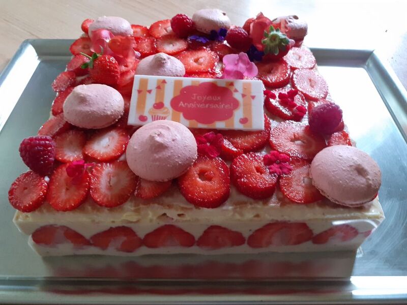 Fraisier
carré 22x22 12 personnes 48€