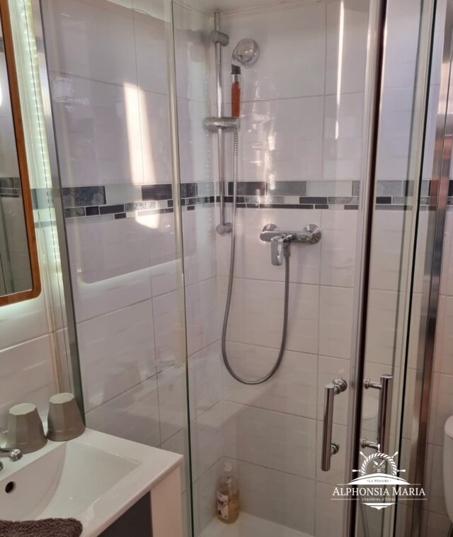 Salle de bain privative pour chaque cabine 🚿