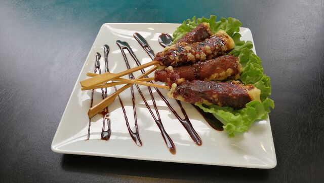 Ô SUSHI & WOK
131 boulevard de la République
83000 Toulon
Tél 09 53 65 41 84 