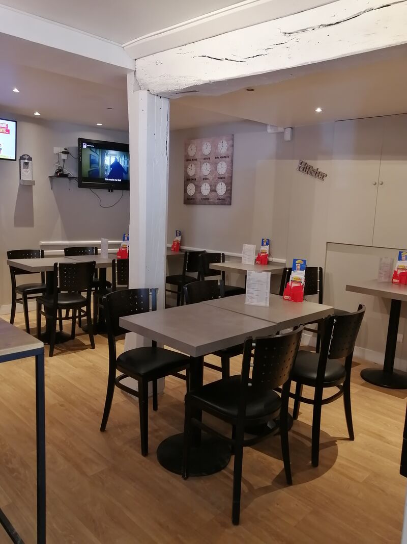 Places assises pour passer un moment de détente dans la convivialité