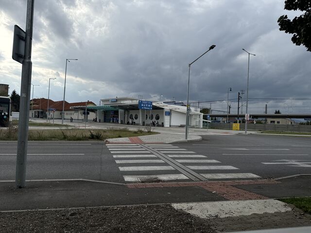 Nájdeš nás na autobusovej stanici v Trebišove 