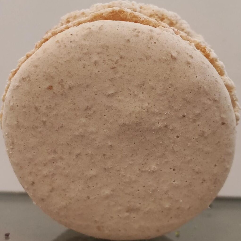 Macaron Mont Blanc
(Chocolat Blanc et Crème de Marron)