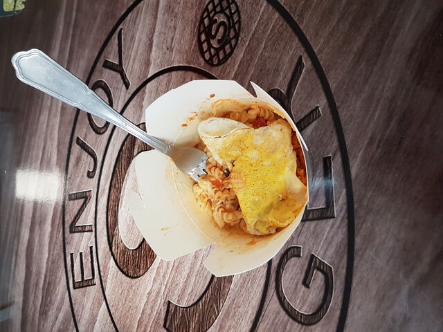 Pâtes napolitaine avec œufs 