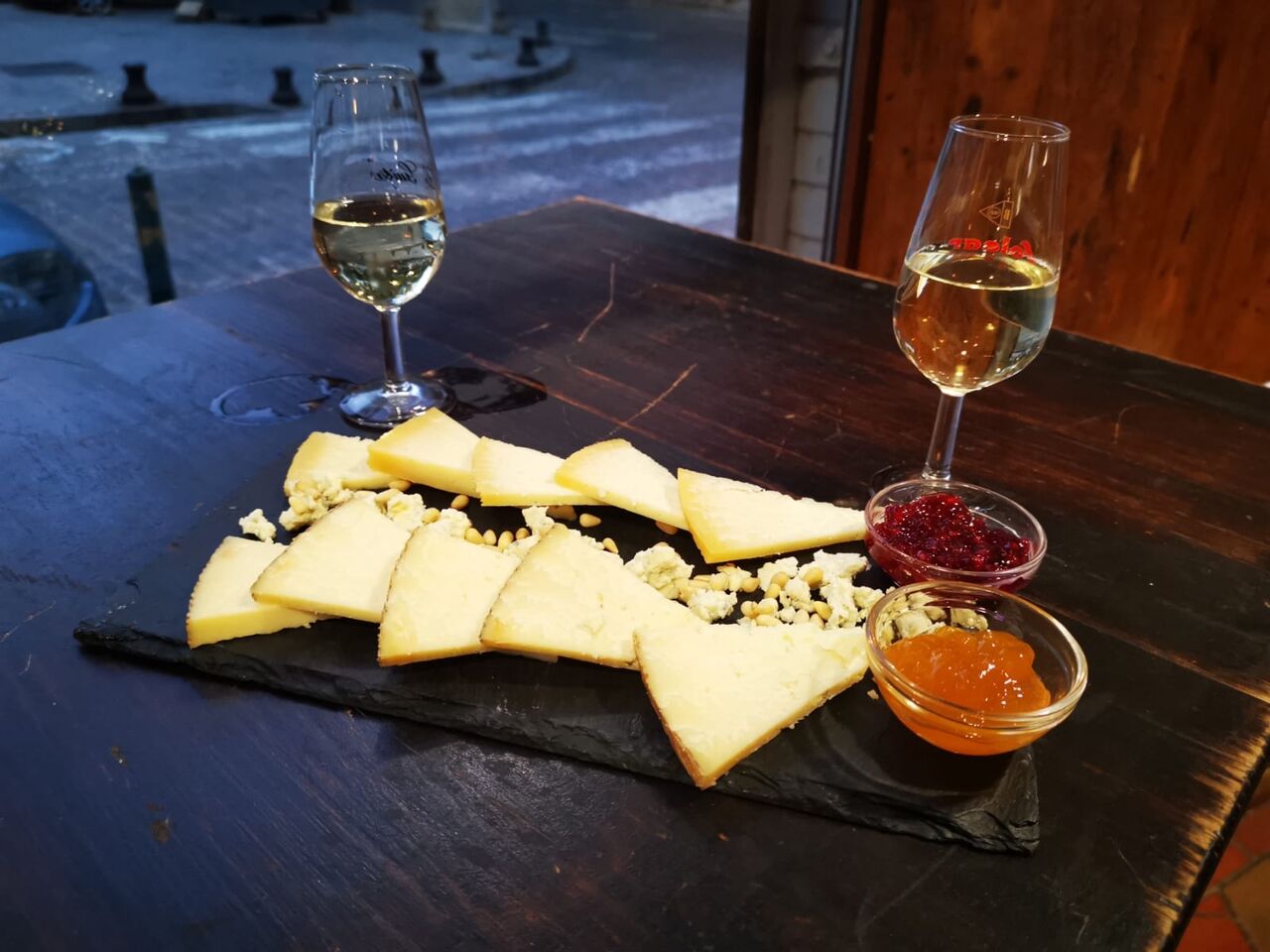 Para disfrutar el momento. Un buen queso.