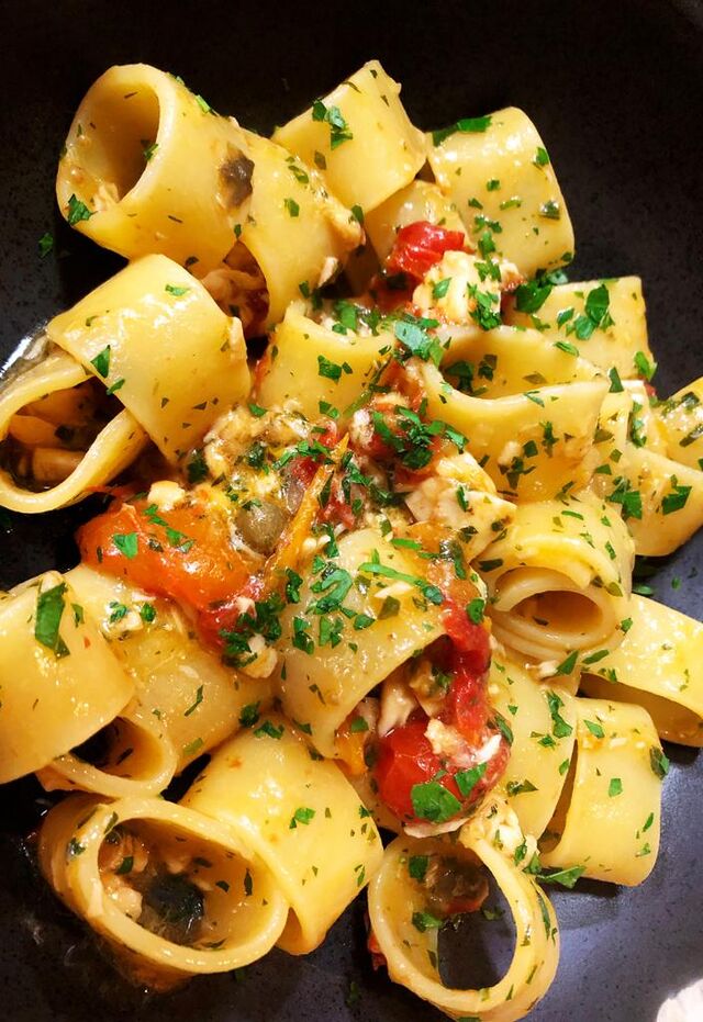 Mezze maniche al battuto di Ricciola