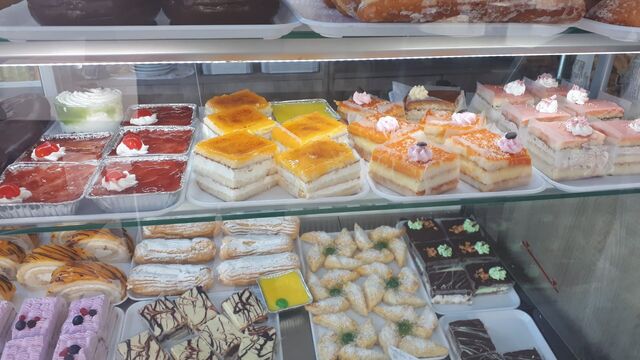 Una de nuestras vitrinas preparadas para la venta