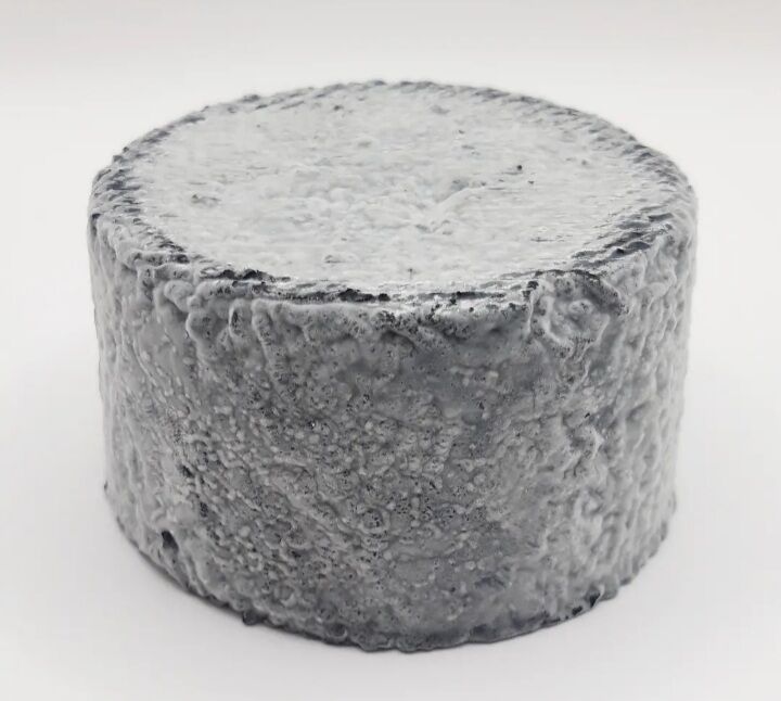 Fromage affiné cendré