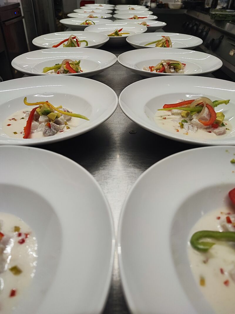 Ceviche de corvina con leche de tigre 