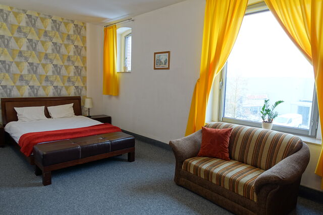 Pokój typu SINGLE ,TWIN,DOUBLE oraz DELUXE w bardzo klimatycznym stylu i po remoncie .