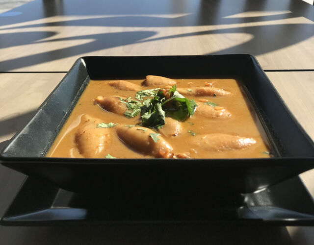 Adicionamos mais um prato de caril - Caril de Lulas.