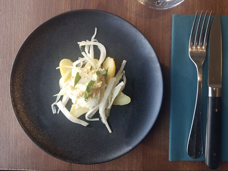 Pommes de terres rates / chou rave / œuf mimosa