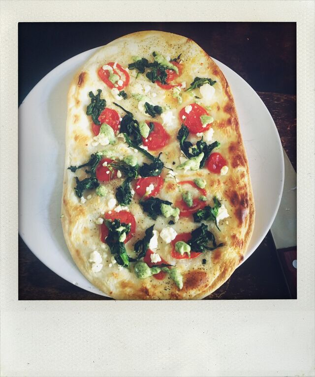 Frisch zubereiteter Flammkuchen