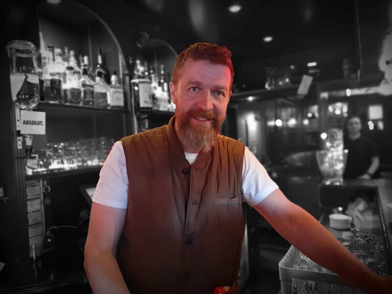 Petite ou grande soif, Loïc saura répondre à vos attentes, dans une ambiance musicale dont lui seul a le secret.