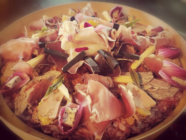 Planche charcuteries - fromages