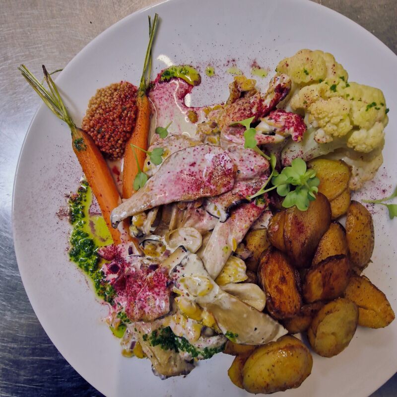 Herzhafte grüne Küche, gesund und rein pflanzlich.• Gut für dich • Gut für die Erde •