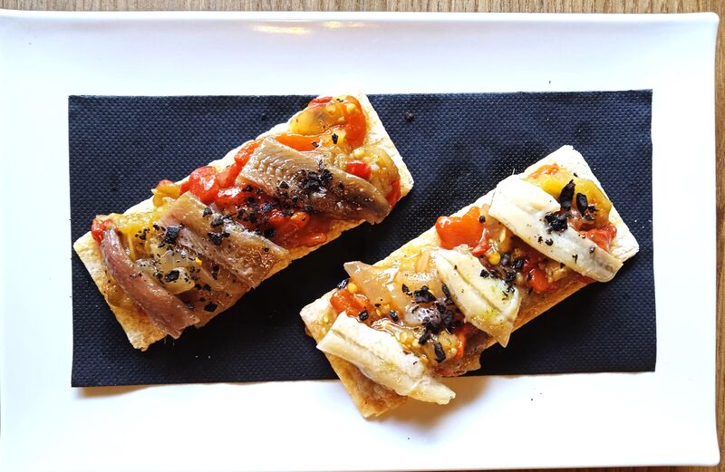 Duo de Marinera, Escalivada, Anchoa y Boquerón.