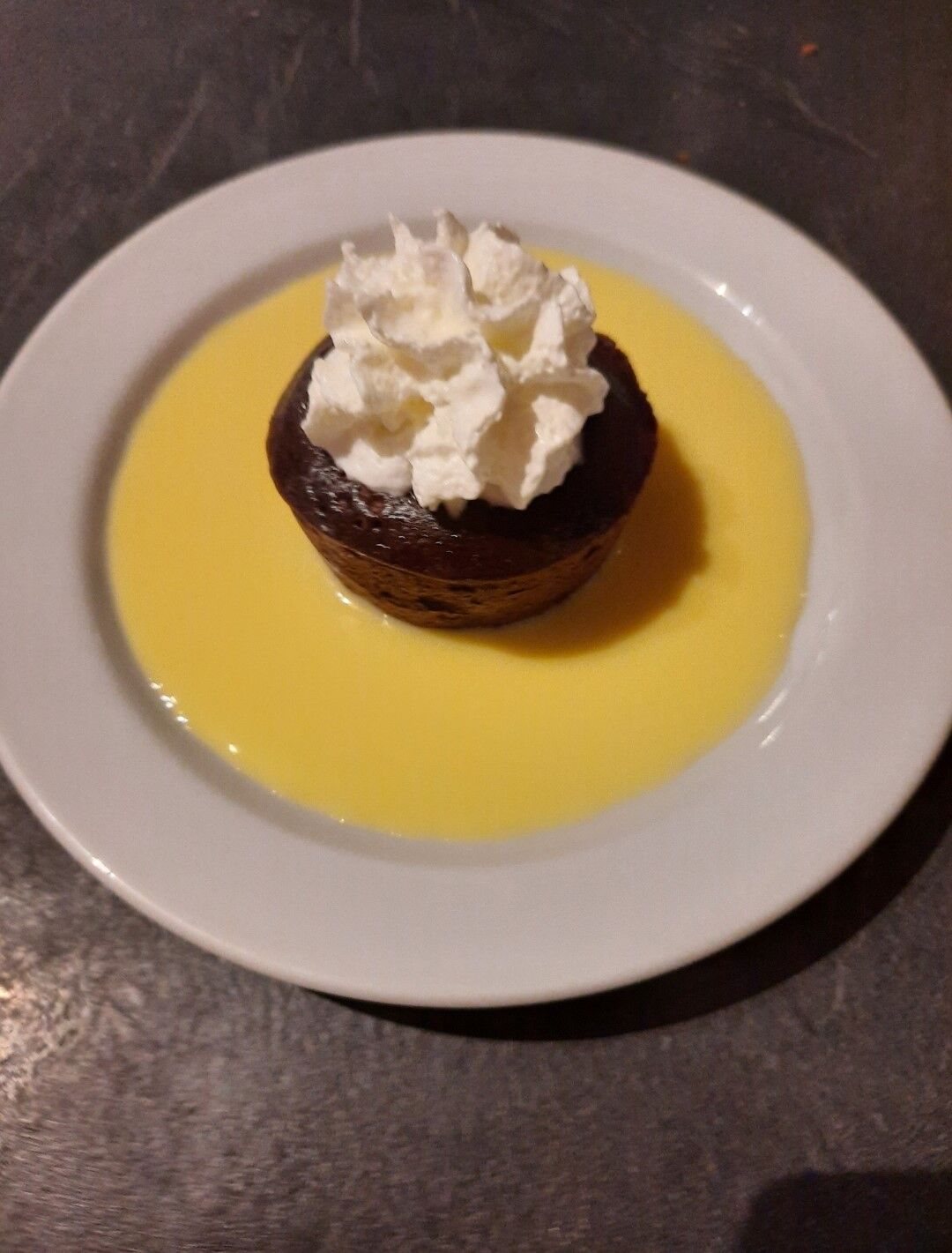 Fondant au chocolat et sa crème anglaise