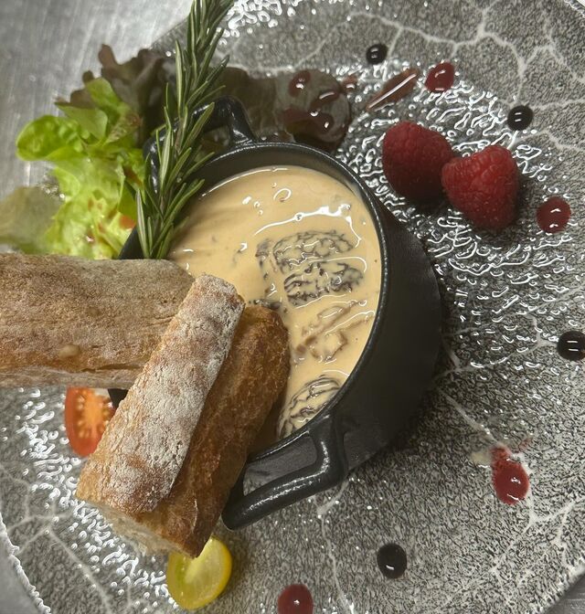 Croute aux Morilles au vin jaune 